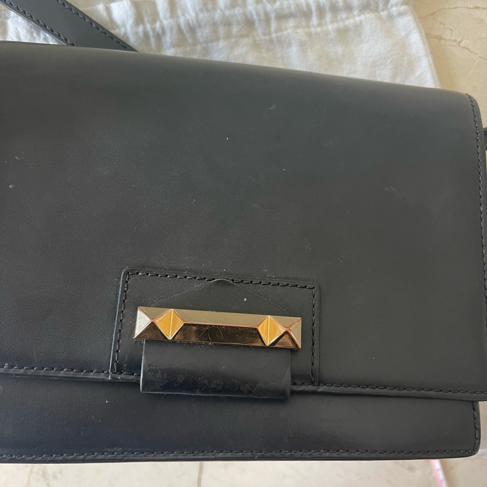 BCBG MaxAzria leather crossbody bag - Picture 5 of 16